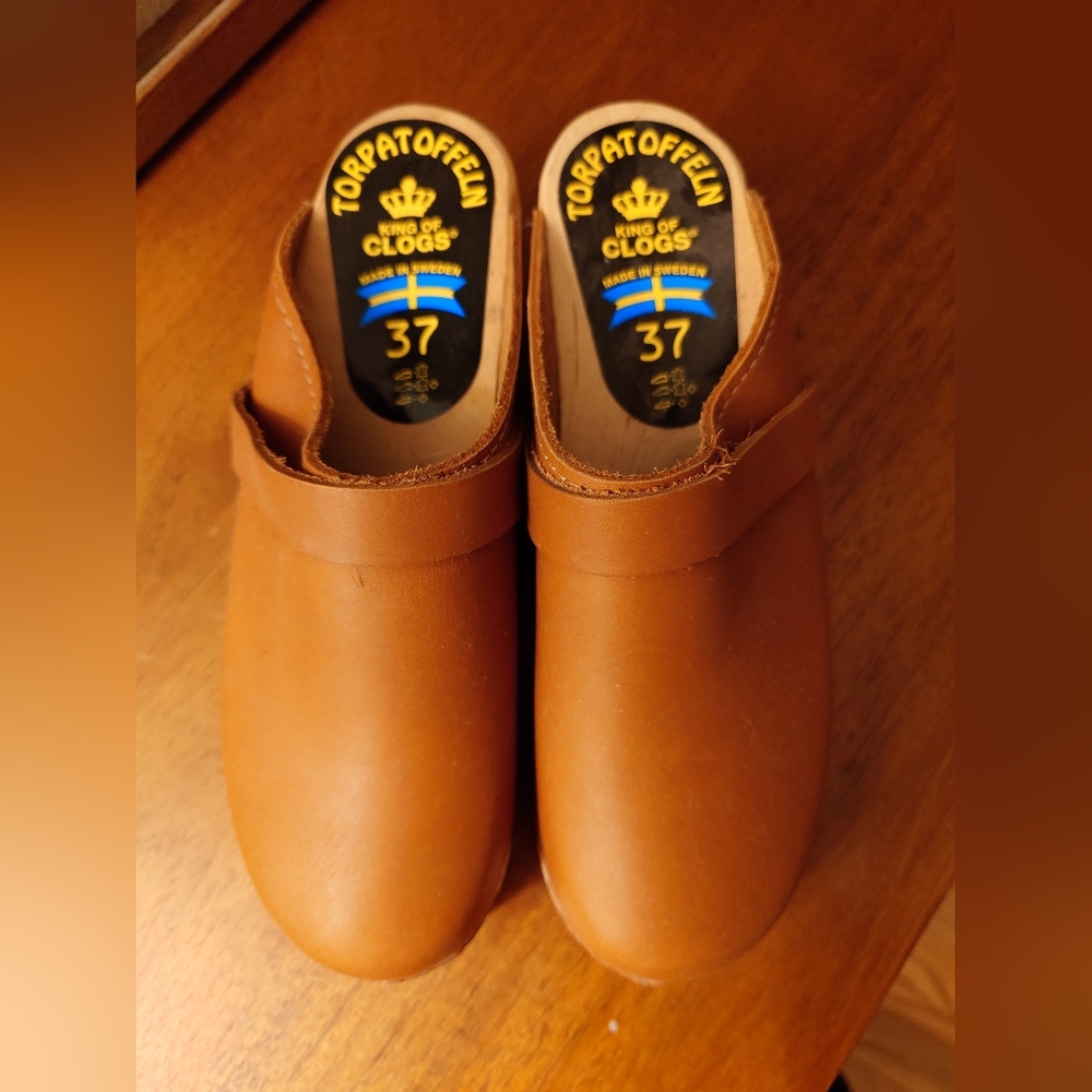 Swedish Torpatoffln leather clogs, size 37